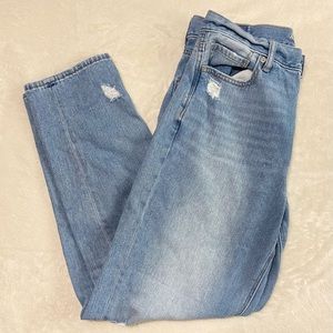 american eagle ripped mom jean size 8 washed blue